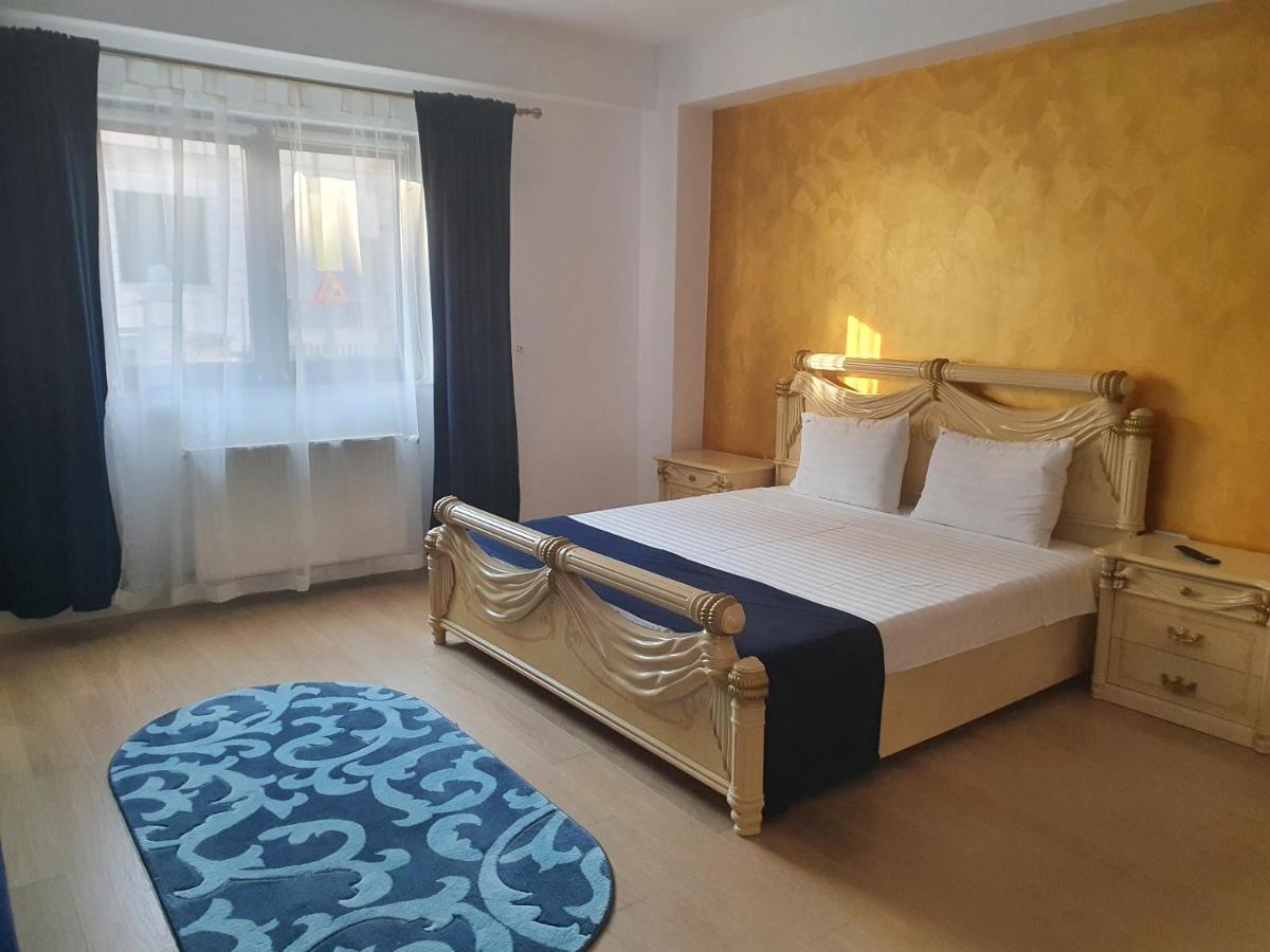French Boutique Hotel Brasov Ngoại thất bức ảnh