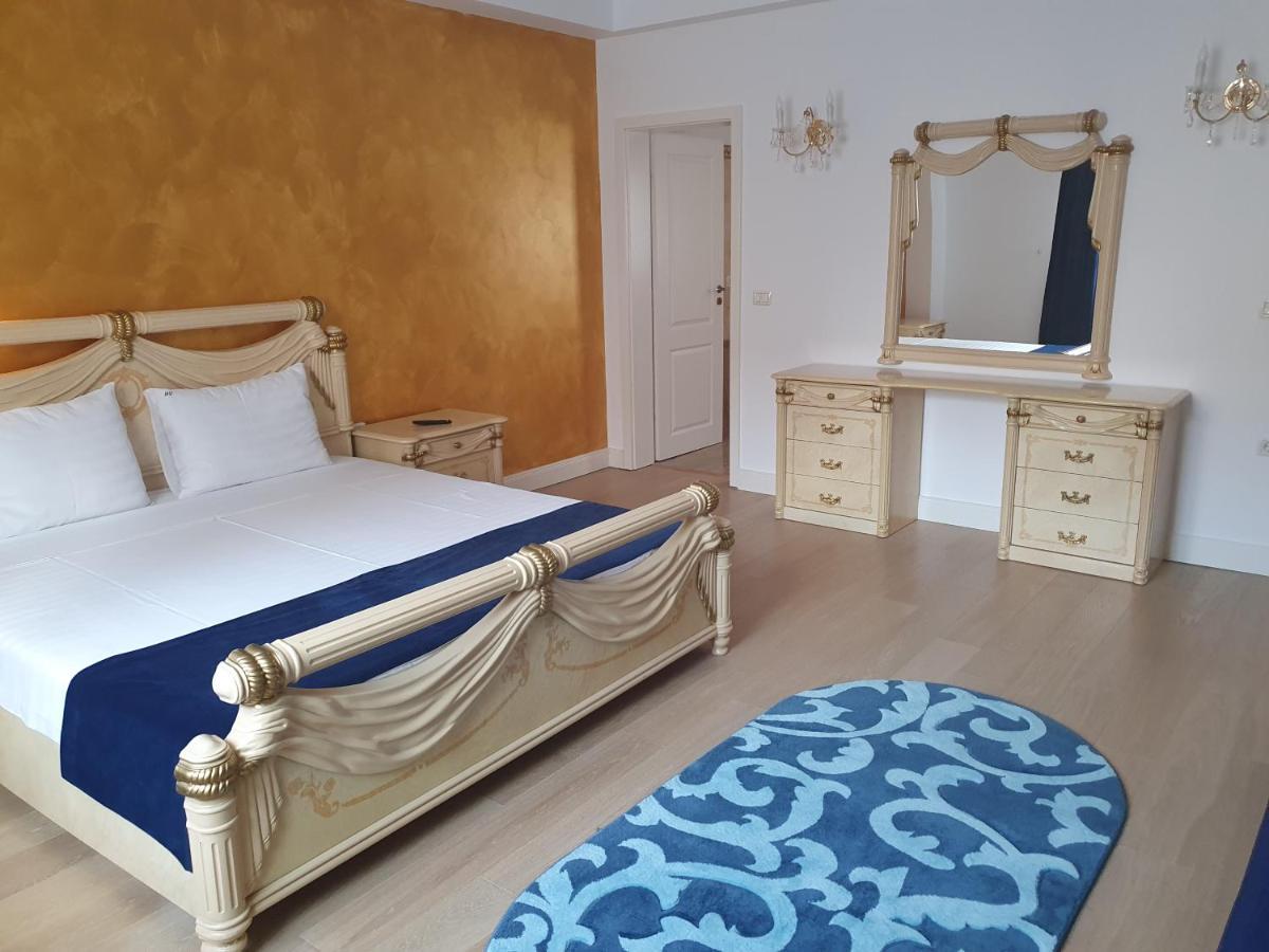 French Boutique Hotel Brasov Ngoại thất bức ảnh