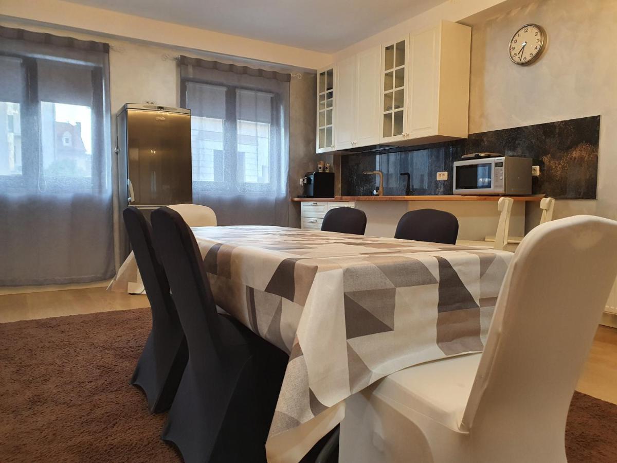 French Boutique Hotel Brasov Ngoại thất bức ảnh